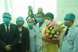 Bệnh nhân nhiễm nCoV xuất viện và chuyện giờ mới kể