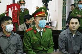 Lời khai vênh nhau trong vụ lùi xe trên cao tốc