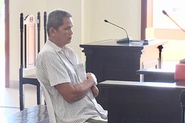 Phải bồi thường vì công chứng giấy tờ giả