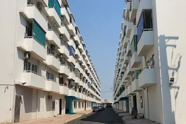 Văn bản thêm 1 dòng, doanh nghiệp khổ 3 năm