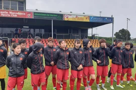Đội tuyển nữ Việt Nam đến Úc và chuẩn bị trận play off lượt đi