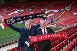 Xin trợ cấp để trả lương, đội Liverpool bị lên án