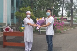 Phó Thủ tướng: Không chủ quan khi dịch bệnh còn rình rập
