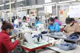 Mỹ, châu Âu muốn mua hàng tỉ khẩu trang