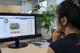 Nở rộ bán vàng trang sức dỏm online