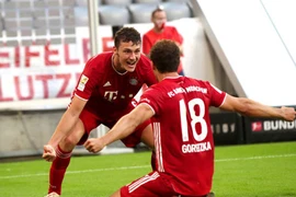 Hụt vô địch sớm, ‘hùm xám’ chờ đĩa bạc tại Werder Bremen