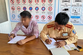 Sẽ tăng mức phạt hành vi lái xe đi ngược chiều trên cao tốc