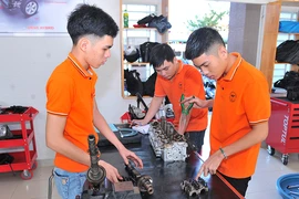 Tung học bổng ‘khủng’ để hút thí sinh giỏi vào đại học