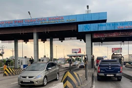 Hỏa tốc đề nghị thu phí trở lại cao tốc TP.HCM - Trung Lương