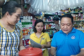 ‘Có thẻ bảo hiểm trong tay, không lo bệnh bất tử’