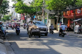 Đề xuất cấm xe 3 bánh vào trung tâm TP.HCM