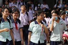 Tuyển sinh lớp 10: Điểm chuẩn sẽ tăng nhẹ