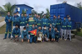 Chuyến bay đặc biệt đón 120 người Việt mắc COVID-19 về nước