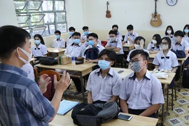 Băn khoăn tổ chức thi THPT giữa mùa dịch
