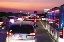 Gỡ kẹt xe cho cao tốc TP.HCM - Long Thành - Dầu Giây