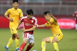 Gãy ngón chân, Công Phượng đã ‘đen’, CLB TP.HCM còn ‘đen’ hơn