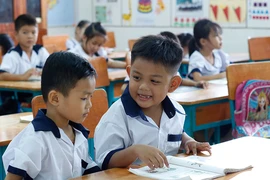 Sách Cánh diều có ‘sạn’, giáo viên chủ động xoay trở