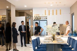 Thuê căn hộ ngắn ngày: Xung đột giữa luật và thực tiễn