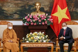 Video: Chủ tịch nước tiếp Đoàn đại biểu Giáo hội Phật giáo
