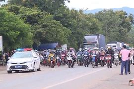 Video: Gia Lai hỗ trợ người dân từ các tỉnh phía Nam về quê an toàn