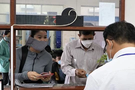 Từ 15-6, người dân không cần về nơi cư trú trích lục hộ tịch