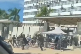 Video: Toàn cảnh vụ 42 người tháo chạy khỏi casino ở Campuchia về Việt Nam