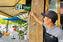 Video: 100 nhà hàng, quán cà phê ở TP.HCM cho dùng nhà vệ sinh miễn phí