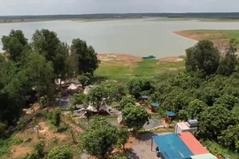 Người dân nóng lòng chờ cơ chế để phát triển du lịch ở Hồ Trị An