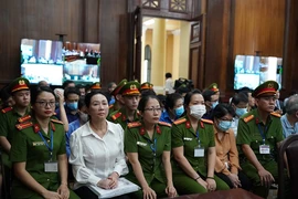 VKS đọc 43 trang cáo trạng ngày đầu phiên xử vụ Vạn Thịnh Phát