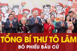 Tổng Bí thư Tô Lâm bỏ phiếu bầu cử tại phường Ba Đình