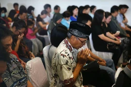 Pháp sư đòi tìm giúp máy bay AirAsia bằng 'phương pháp siêu nhiên'