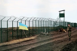 Ukraine xây ‘vạn lý trường thành’ biên giới Nga