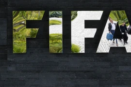 FIFA lại chuẩn bị ‘dính đòn’ của cục thuế Hoa Kỳ
