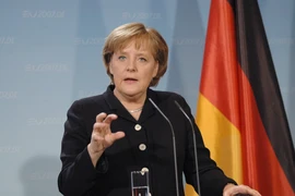 Bà Merkel tiếp tục tranh cử ghế thủ tướng Đức