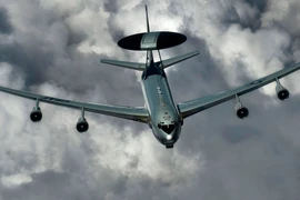 Không quân Mỹ nâng cấp quy mô phi đội AWACS