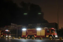 Vụ nổ rung chuyển Thiên Tân: Hoãn cứu hộ vì 'hàng hóa độc hại'