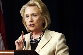 Bà Hillary Clinton bất ngờ lên tiếng phản đối TPP