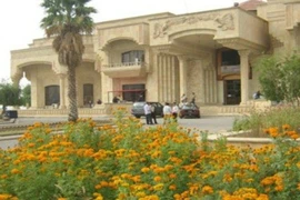 IS phá hủy và đốt sách tại đại học danh tiếng ở Iraq