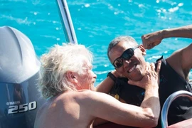 Ông Obama tận hưởng tại đảo thiên đường cùng tỉ phú