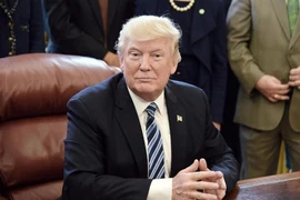 Hơn 1 triệu người ký đơn kiến nghị luận tội ông Trump