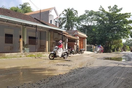 Chùm ảnh dân khốn khổ 'vạ lây' vì cao tốc Đà Nẵng - Quảng Ngãi