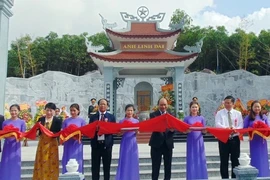 Thủ tướng về quê dự lễ khánh thành đền thờ liệt sĩ