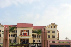 Kỷ luật 3 cán bộ huyện, xã ăn nhậu giữa dịch COVID-19