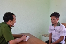 Say rượu cầm dao đến nhà hàng xóm đâm 2 phụ nữ