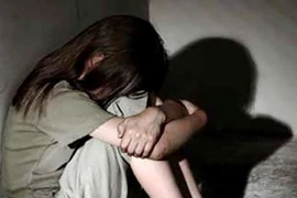 Bắt thanh niên dụ dỗ và quan hệ với bé gái 13 tuổi