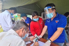 Quảng Ngãi lập 4 chốt kiểm tra y tế, tạm dừng vận tải hành khách đến Đà Nẵng