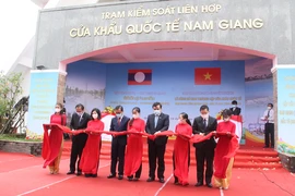 Khai trương cặp cửa khẩu quốc tế Nam Giang – Đắc Tà Oọc