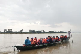 Quảng Nam: 5 người bị nước lũ cuốn trôi, 1 người mất tích