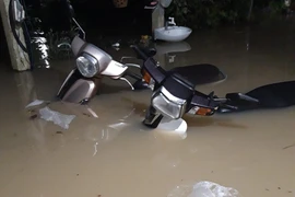 Quảng Ngãi: Lũ dâng trong đêm, hàng trăm căn nhà ngập cả mét