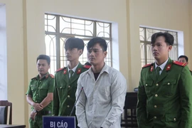 Bị cáo Trình bị tuyên án tử hình vì cùng bạn mua 5 bánh heroin. Ảnh: TN